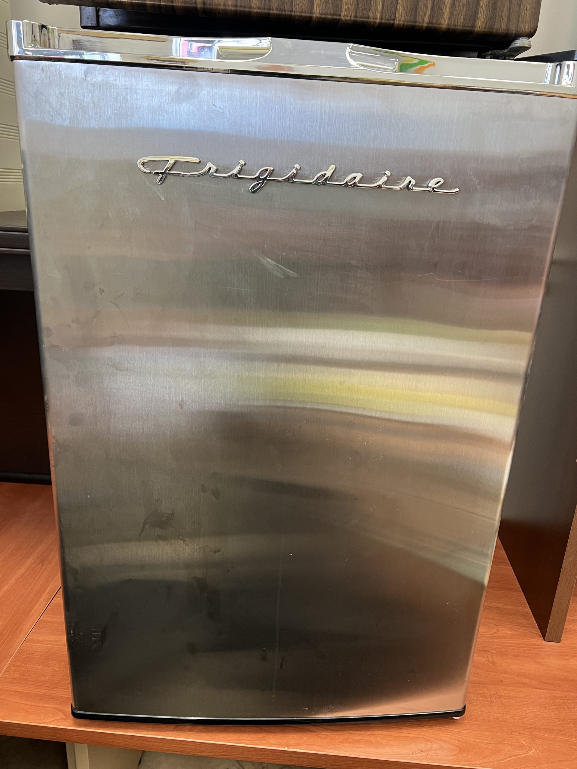 Frigidaire Refrigerator-image