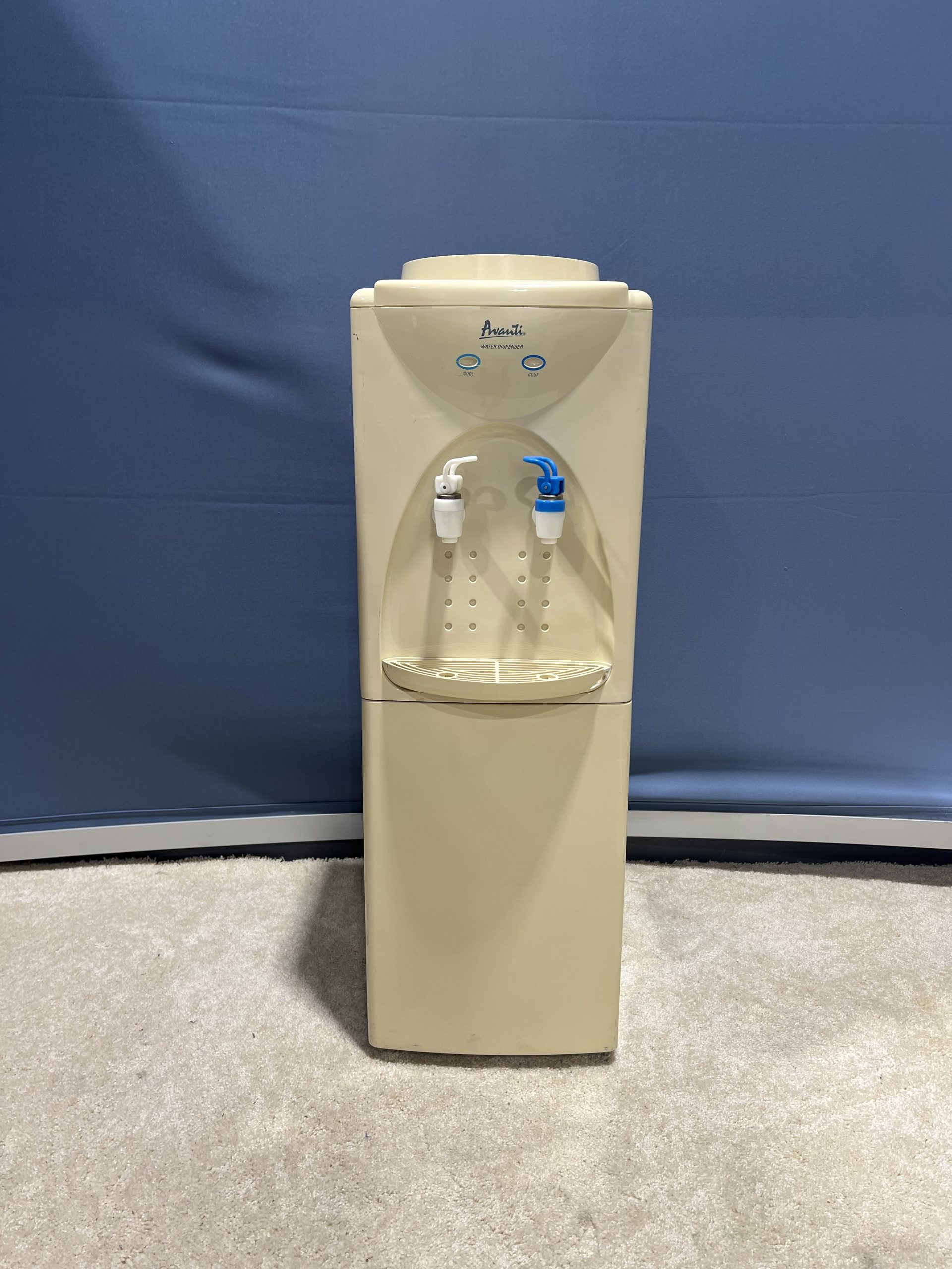 Water Cooler 1 of 1-image